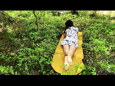 ❤️ 陌生人在Tinder上自慰我的阴部,并在树林里热情地做爱 ️❌ Beautiful porn❌️❤